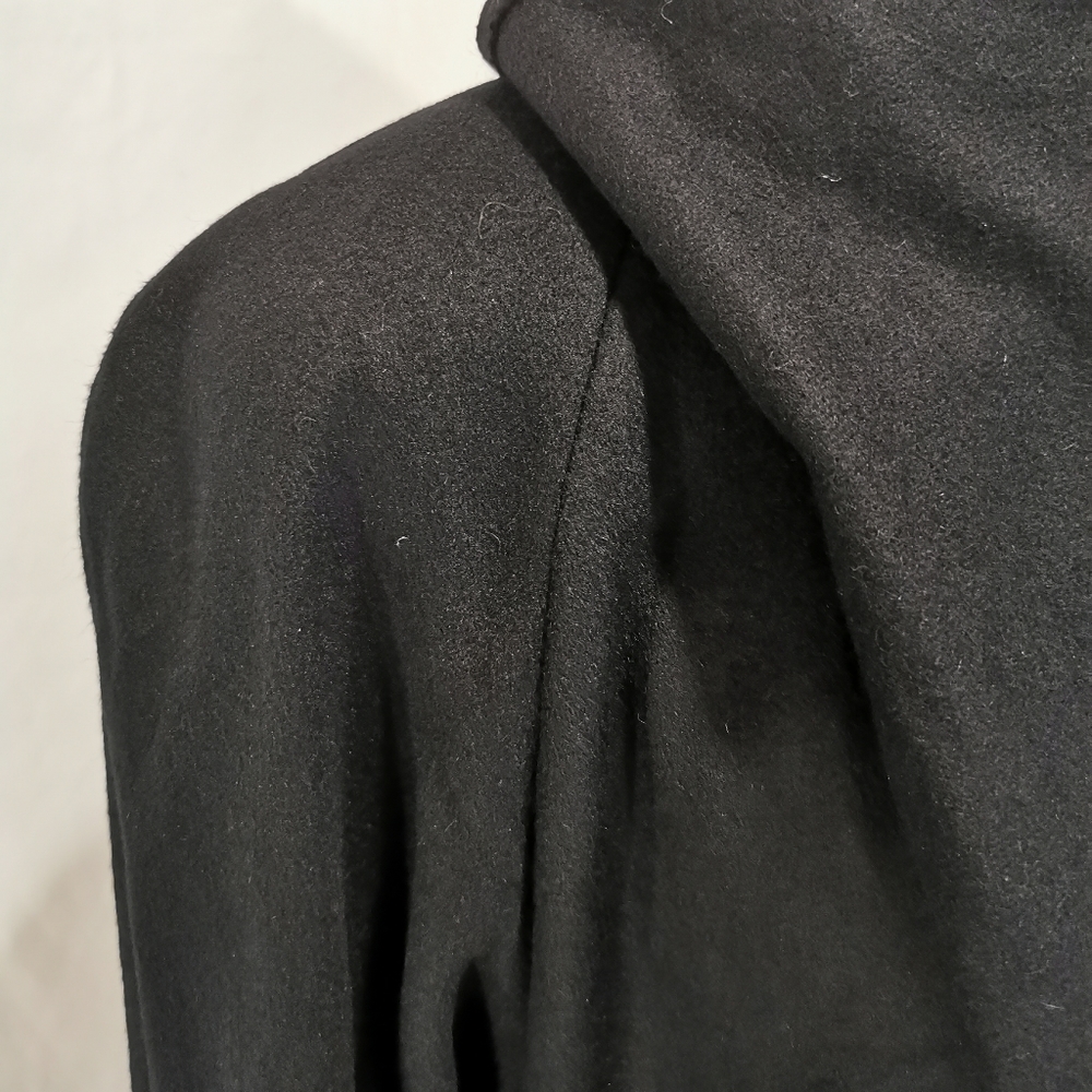 Gothic Victorian Black Women's Cape-Back Coat - Picture 7 of 12